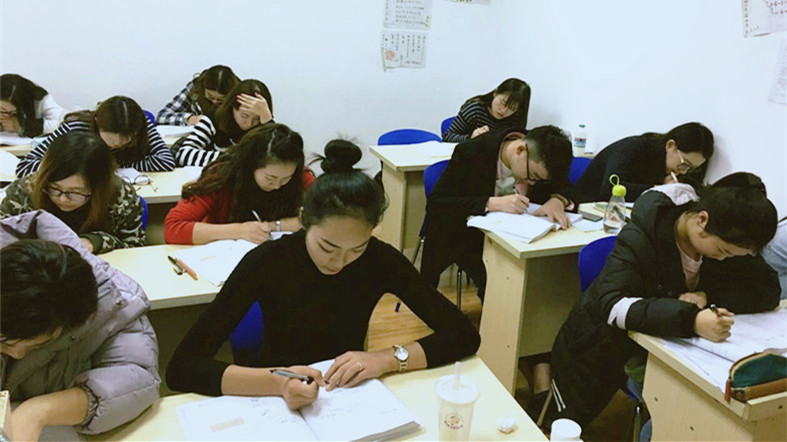 韓語初級周末班——王雪老師