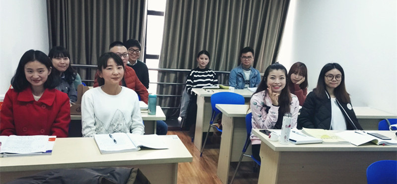 韓語初級外教——全熙旼老師