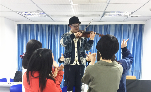 法語初級2周末班結(jié)課（譚詠玫老師）