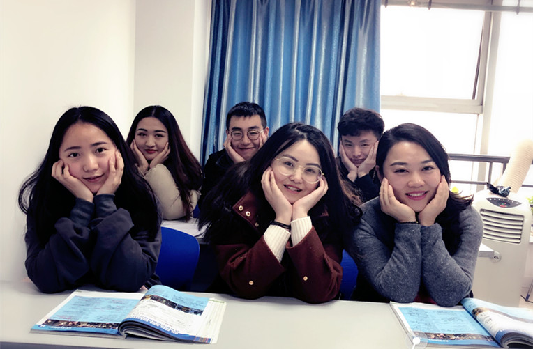 法語(yǔ)初級(jí)周末班結(jié)課 （趙奇其老師）