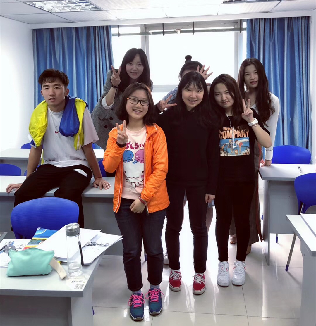 法語初級白班（曾琳老師）