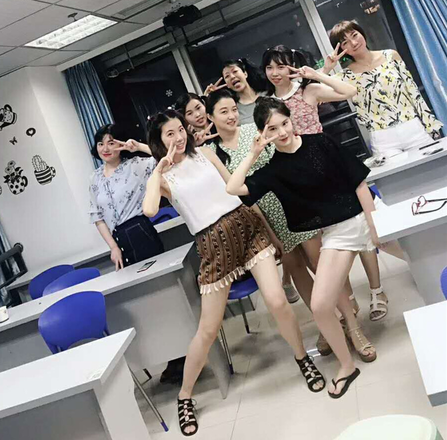 法語初級2晚班（張夢瑤老師）