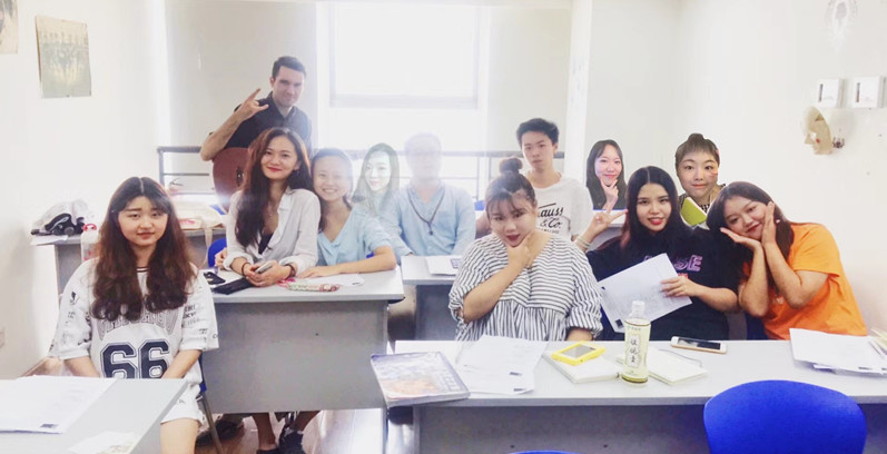 意大利語B1.2出國班（胡珍珍老師、外教NINO老師）