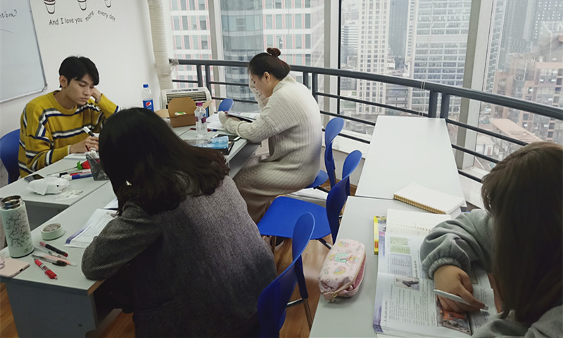 意大利語出國班（胡啟鵬老師）